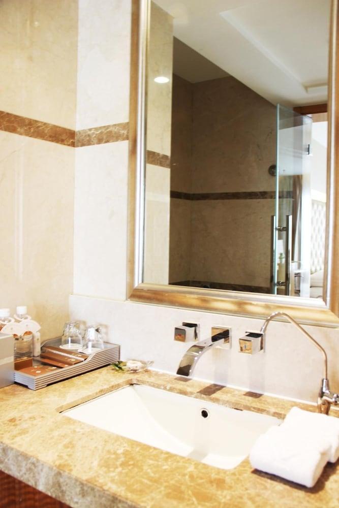 Glarun Jinling Hotel Nankin Zewnętrze zdjęcie
